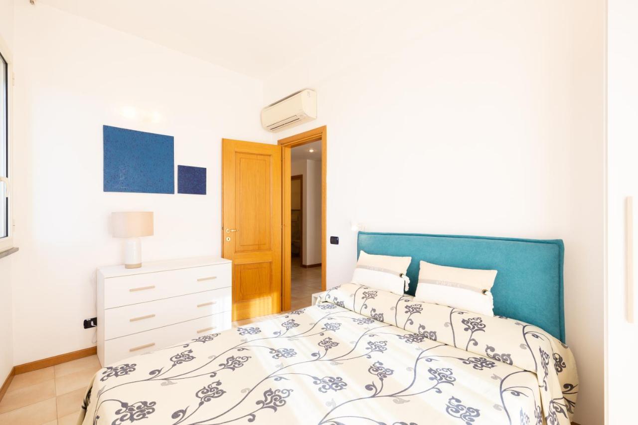 Riviera Residence มารินา ดิ เปียตราซันตา ภายนอก รูปภาพ